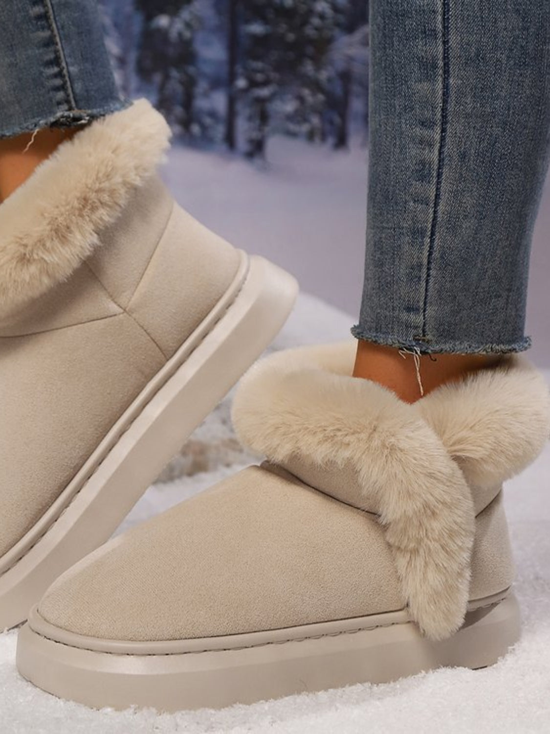 Faux Fur Round Toe Platform Boots