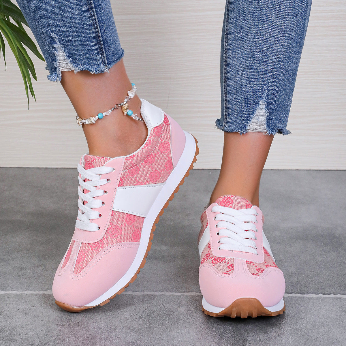 Contrast Round Toe Flat Sneakers