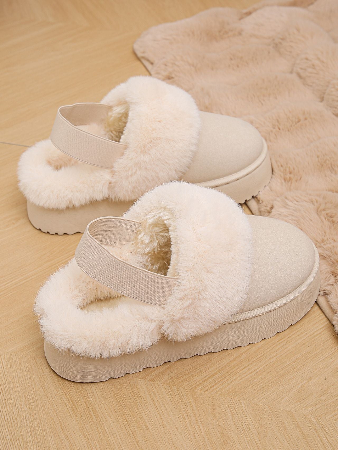 Faux Fur Round Toe Platform Slippers